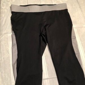 FILA SPORT RUNNING CAPRI LEGGINGS LARGE
